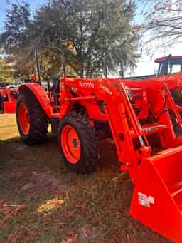 Kubota M5660 Utility Tractor