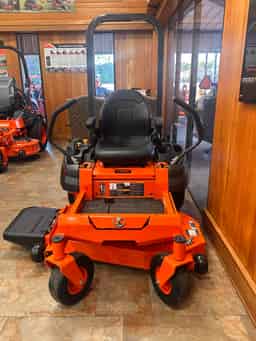 Kubota Z232KW Zero-Turn Mower