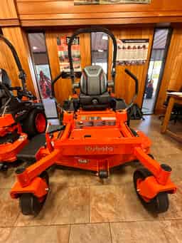 Kubota Z724XKW Zero-Turn Mowers