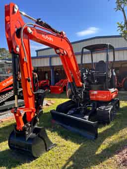 Kubota KX040-5 Compact Excavator