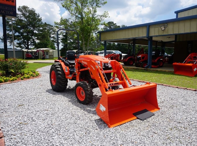 Kubota LX2610SUHSD Tractor