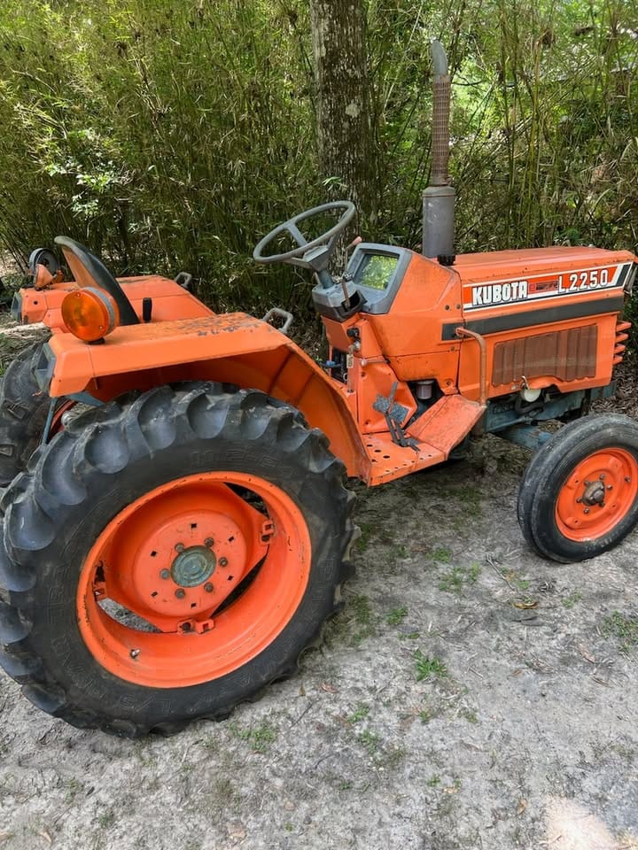 1985 Kubota L2250