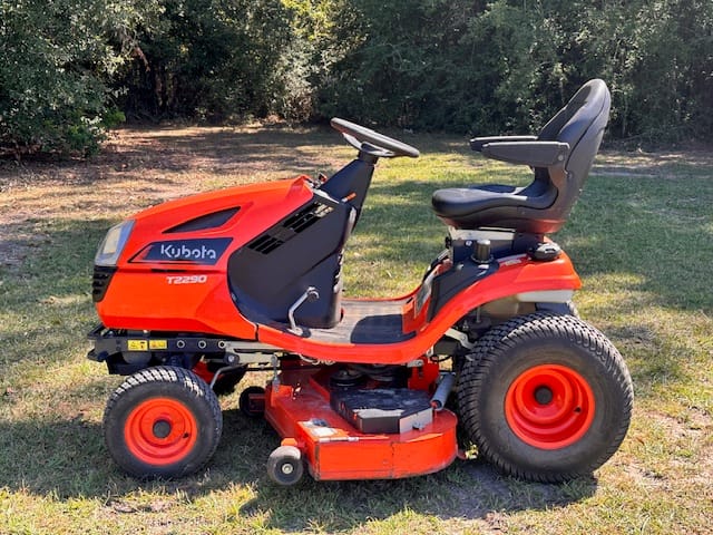 2023 Kubota T2290KWT-48